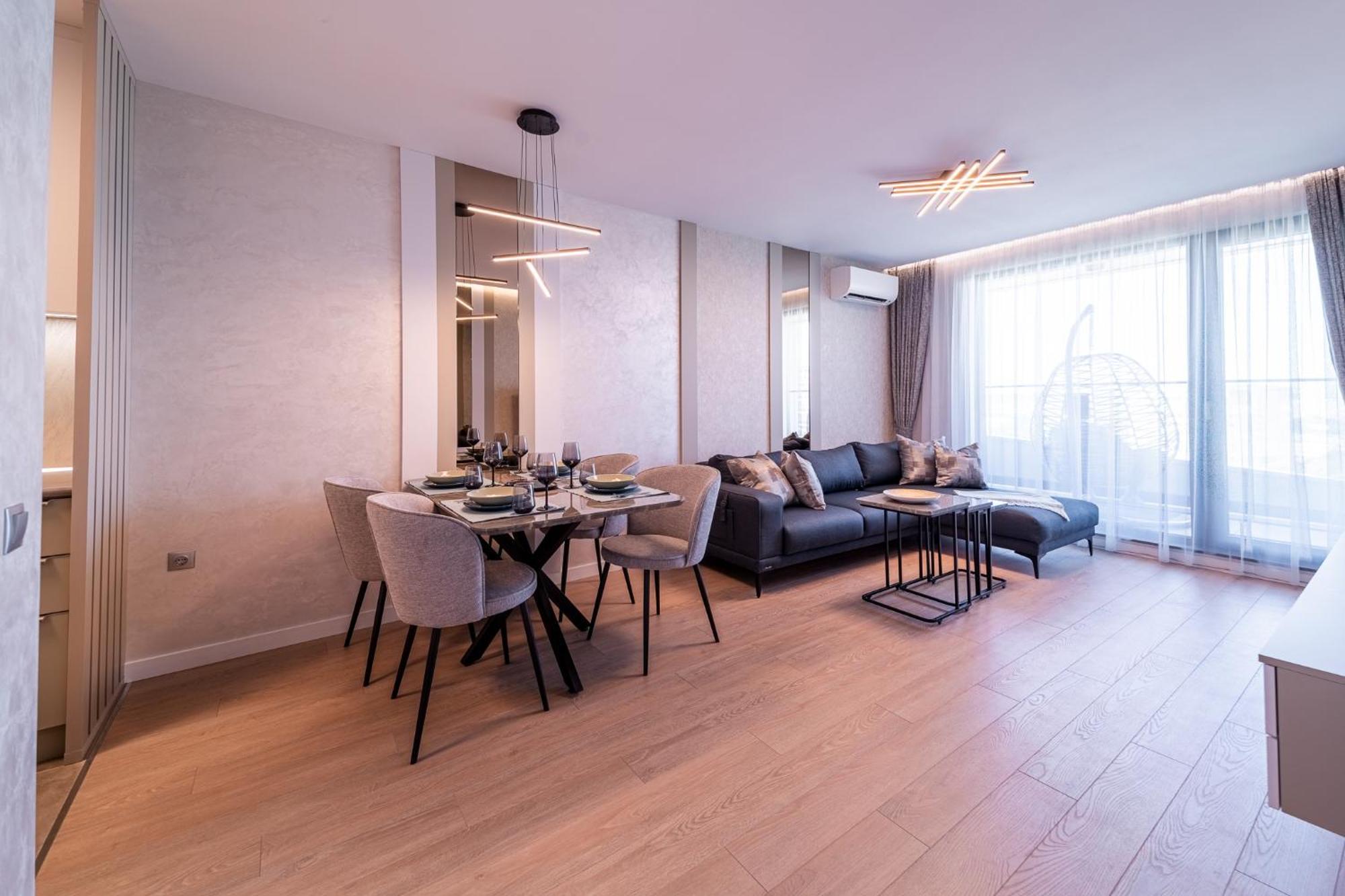 Sky Symphony Apartment Varna Luaran gambar