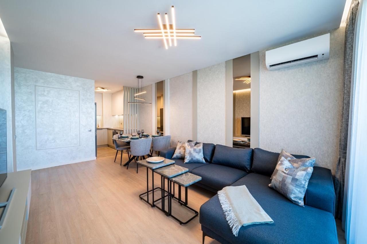 Sky Symphony Apartment Varna Luaran gambar