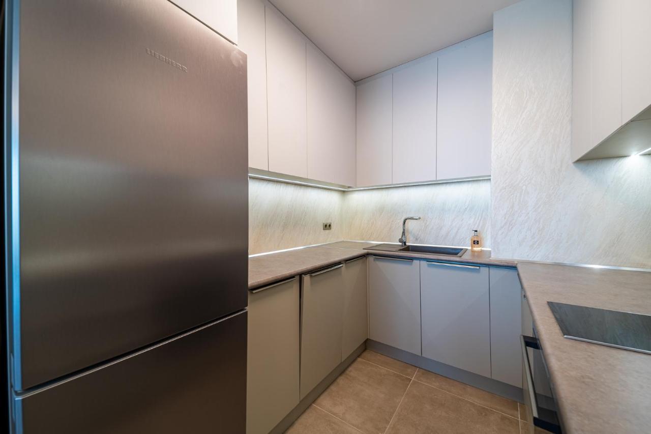 Sky Symphony Apartment Varna Luaran gambar