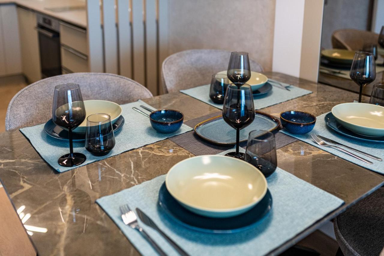 Sky Symphony Apartment Varna Luaran gambar