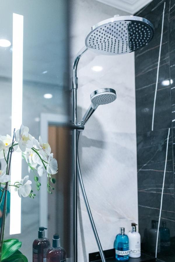 Sky Symphony Apartment Varna Luaran gambar